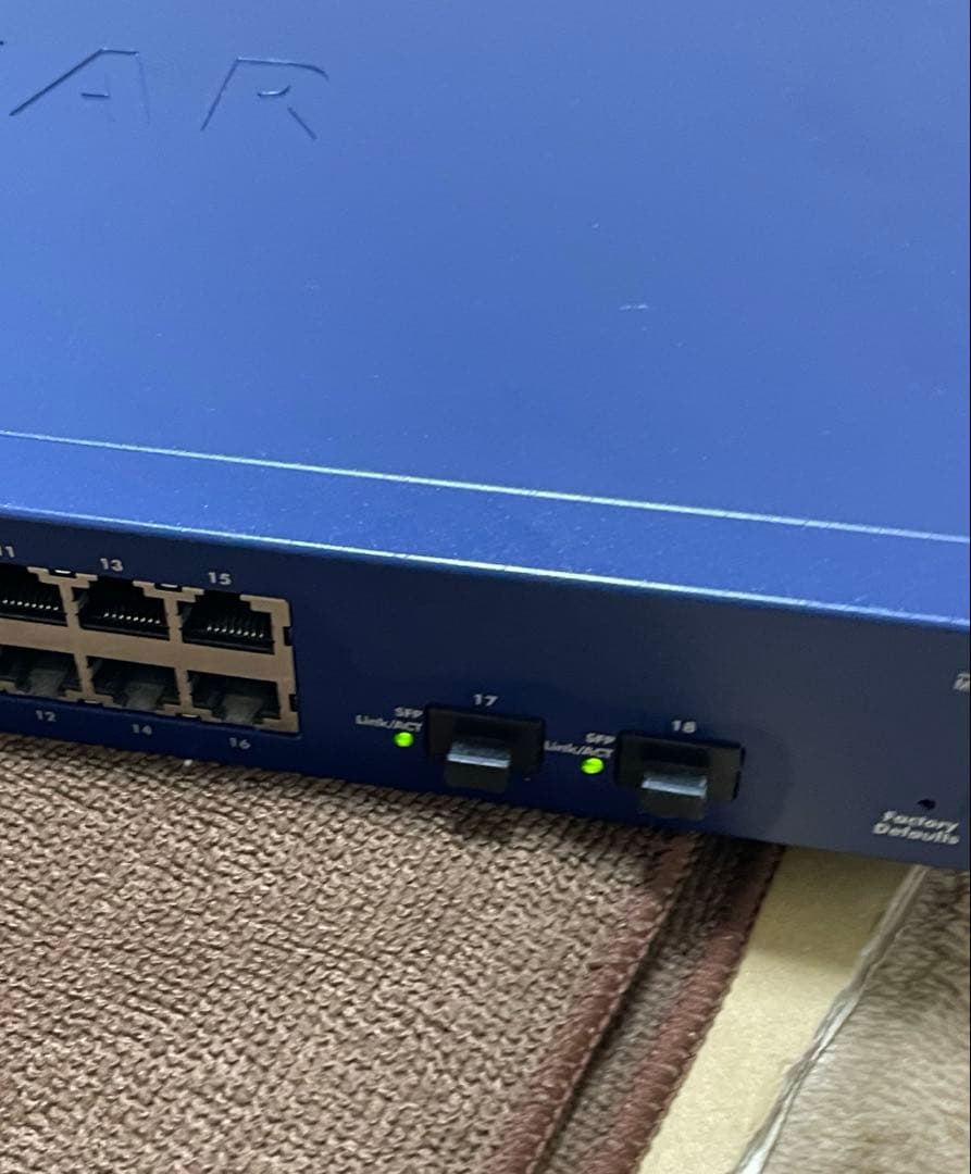 NETGEAR 【ネットギア】GS716T-300AJ 通電確認済み