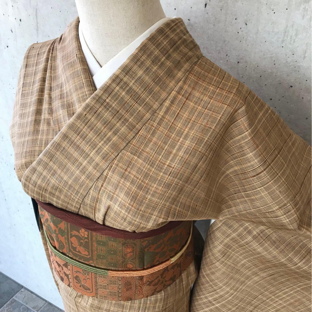 正絹　風合いのある上質な紬お着物　格子柄　袷