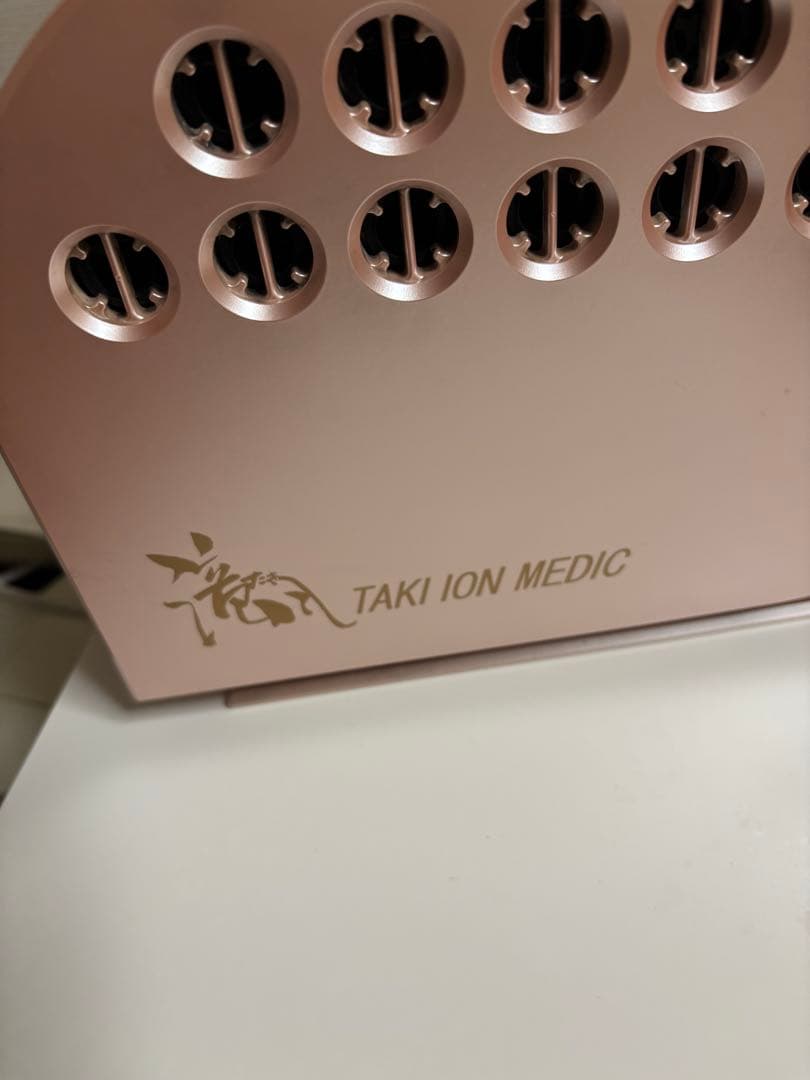 滝風イオンメディック　 TAKI ION MEDIC マイナスイオン　ピンク①
