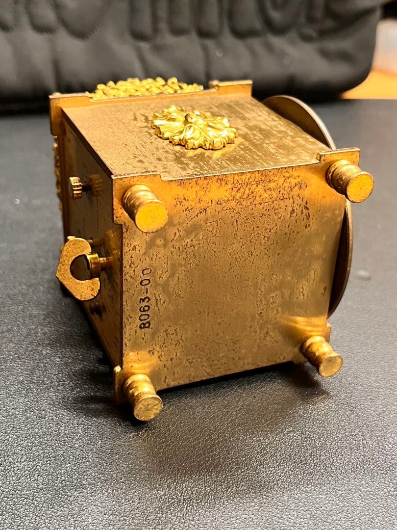 『入手困難』18s ゴールド 置時計 ゼンマイ式 金