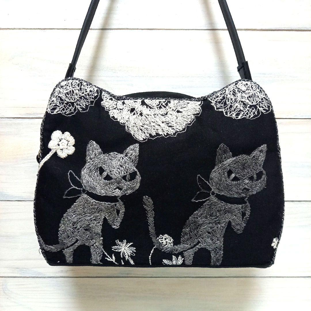 専用になります。　　クロッチくん猫フェイス型ファスナーバック*　ハンドメイド