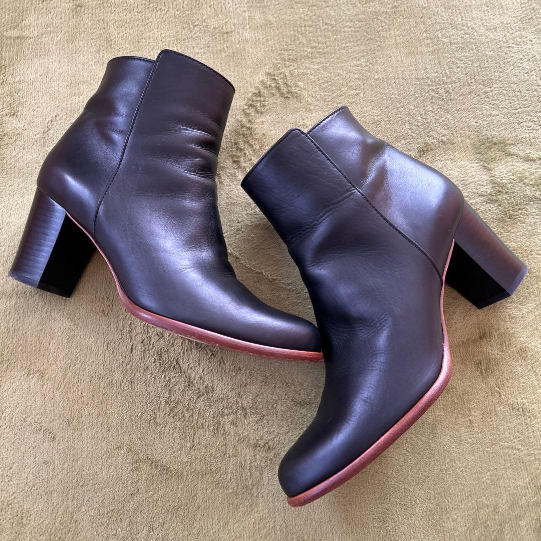 ファクトリエ　レザーショートブーツ 黒