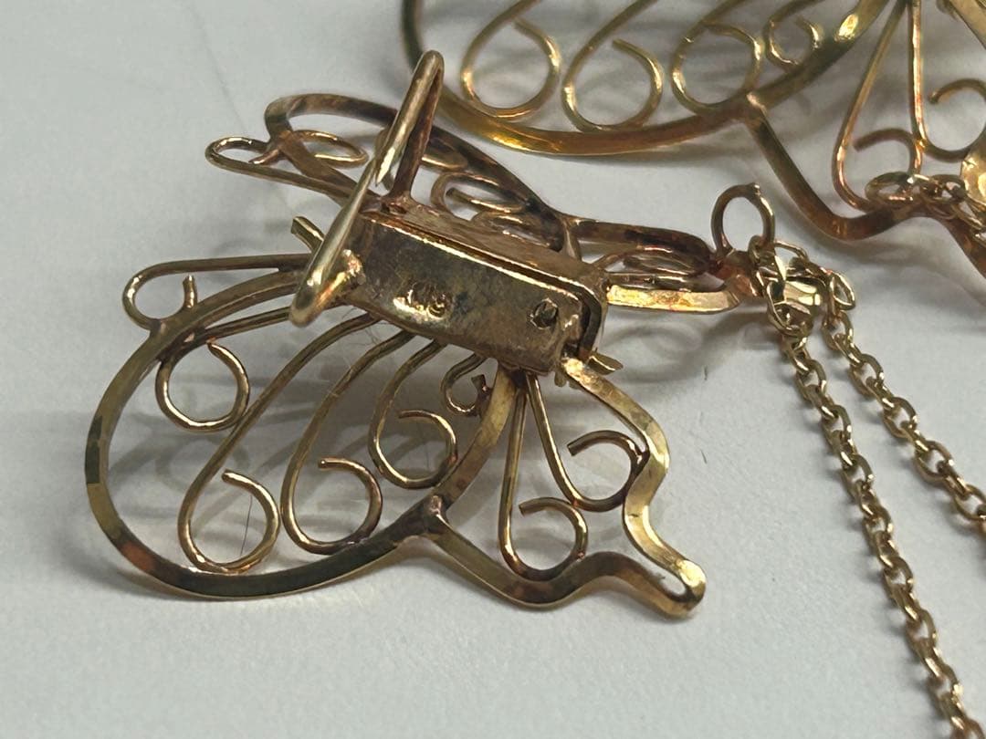 蝶々 バタフライ K18 ゴールド750 重さ3,18g ブローチ