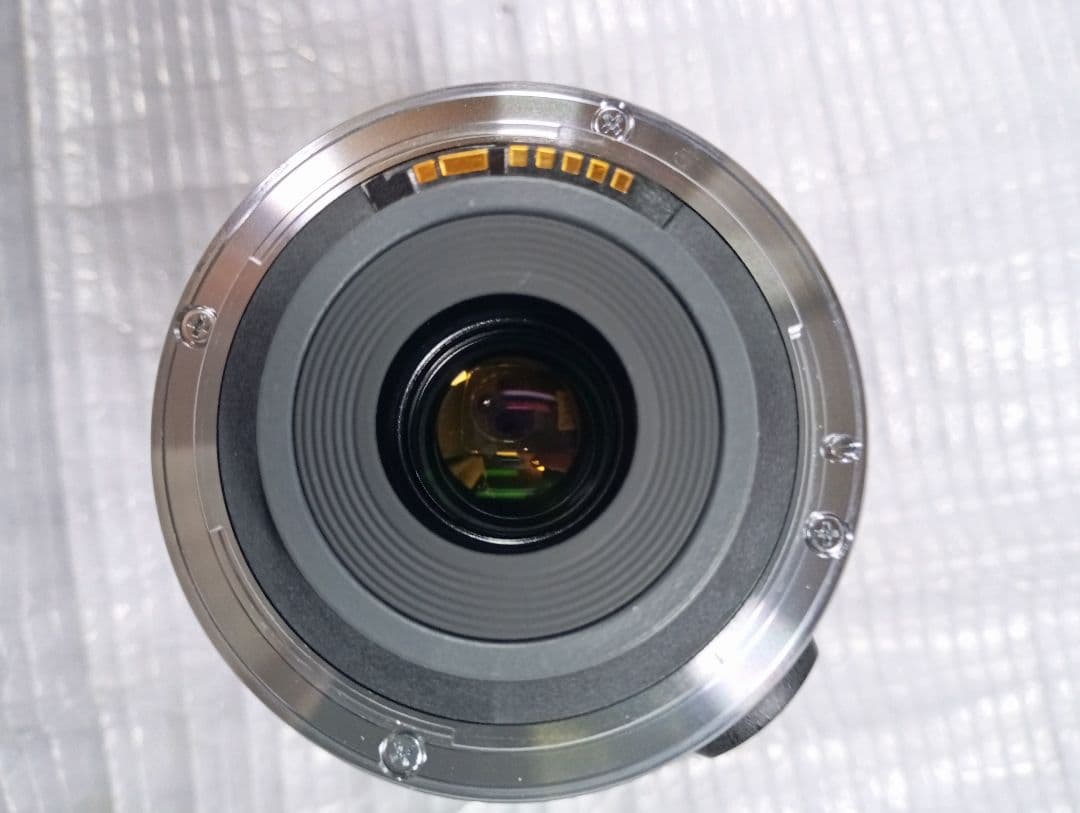 CANON EF-S 10-22mm　1:3.5-4.5 USM ズーム　美品！