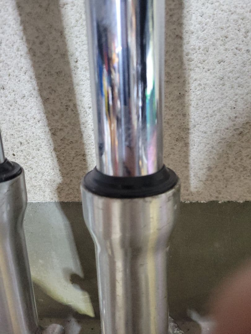 ゼファー　フロントフォーク