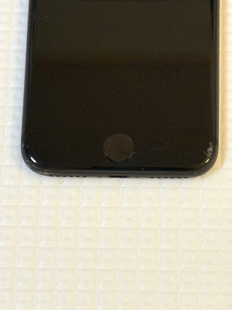 iPhone 8 64GBブラック 本体