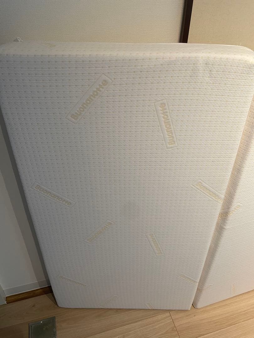 [美品] ボナノッテ 3つ折りセミダブル マットレス 西川産業