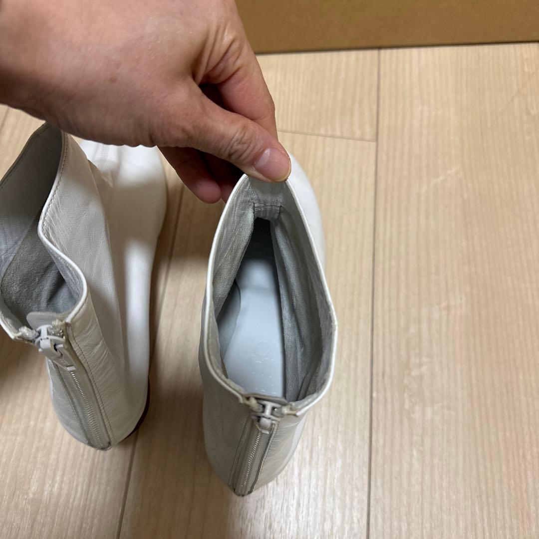 マルティニアーノ　MARTINIANO 白　ブーティー