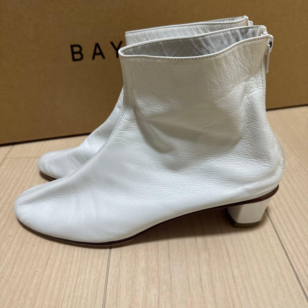 マルティニアーノ　MARTINIANO 白　ブーティー