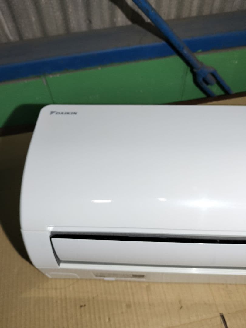 徳*様 ◆直接引き取り限定◆DAIKIN2.2Kw 6畳用AN22WESK-W