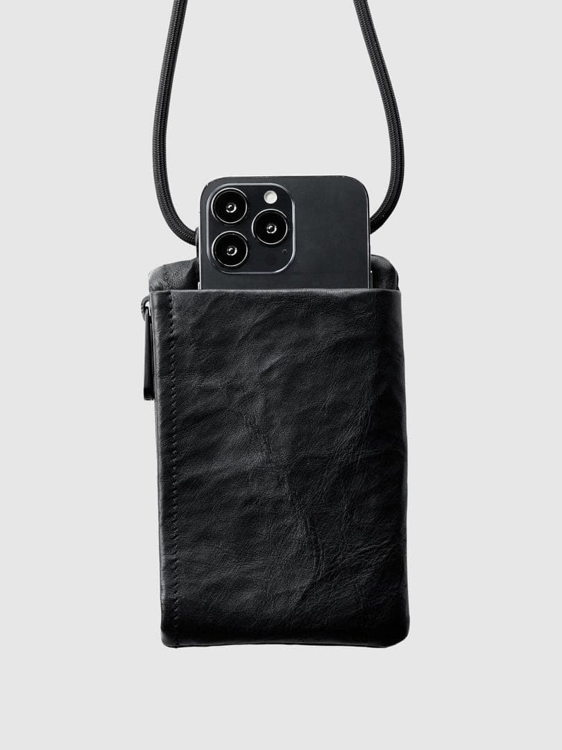 新品未使用土屋鞄ATTITU/レザースマホショルダー (ファスナー) 002