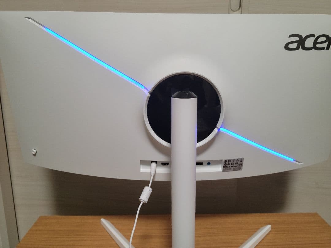 美品　Acer Nitro XZ306C 湾曲200Hzゲーミング モニター