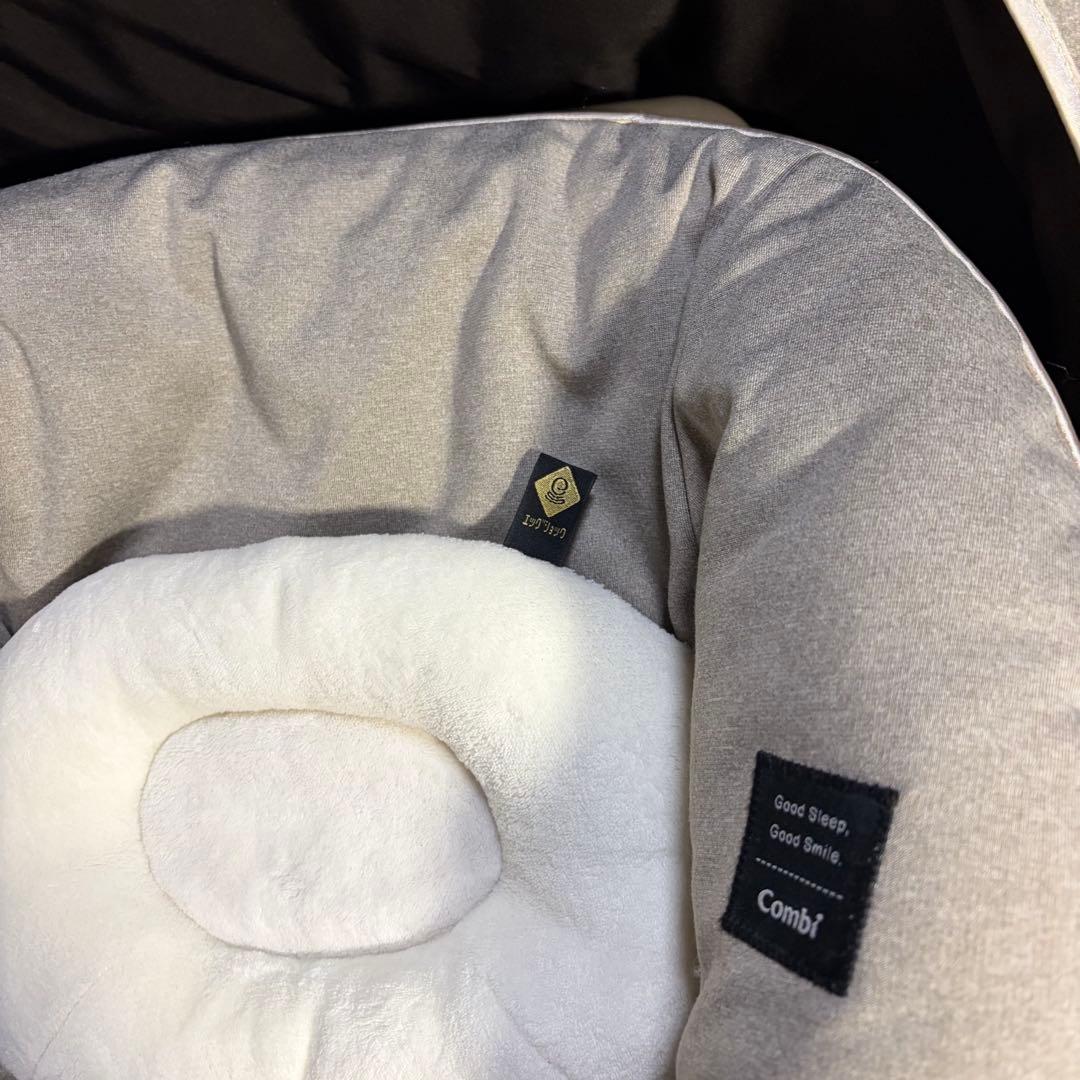 超美品 combi オートスウィング ネムリラ 電動ハイローチェア ドーム付き