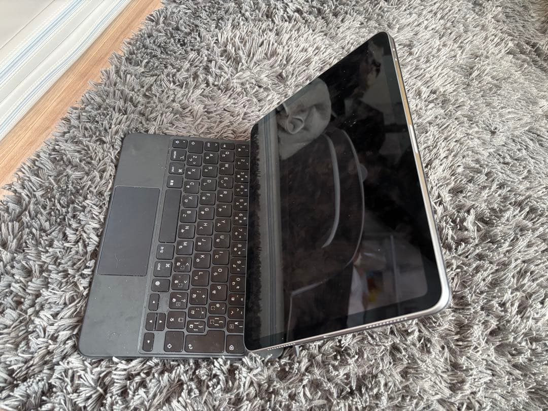 iPad Air m2プラス純正マジックキーボードのセット