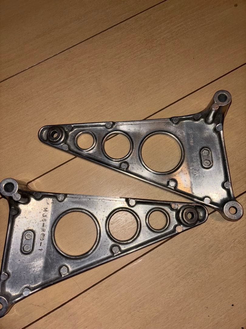 CBR400F ヘッドライトステー　左右セット