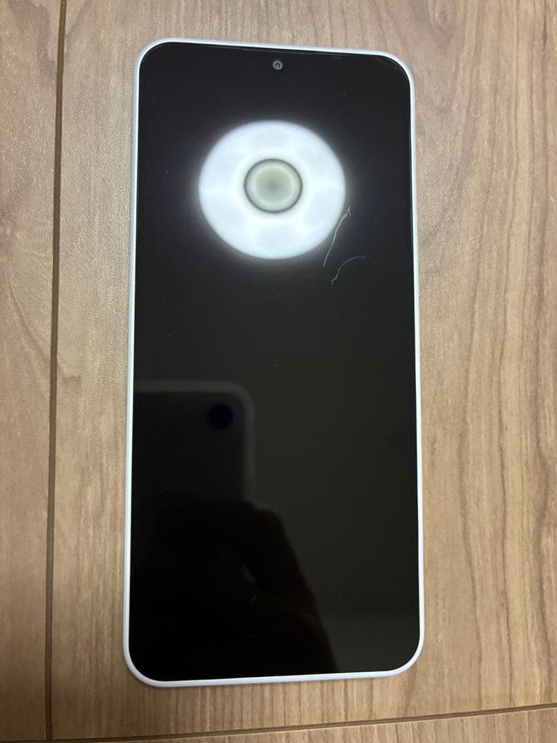 ホワイト スマートフォン libero