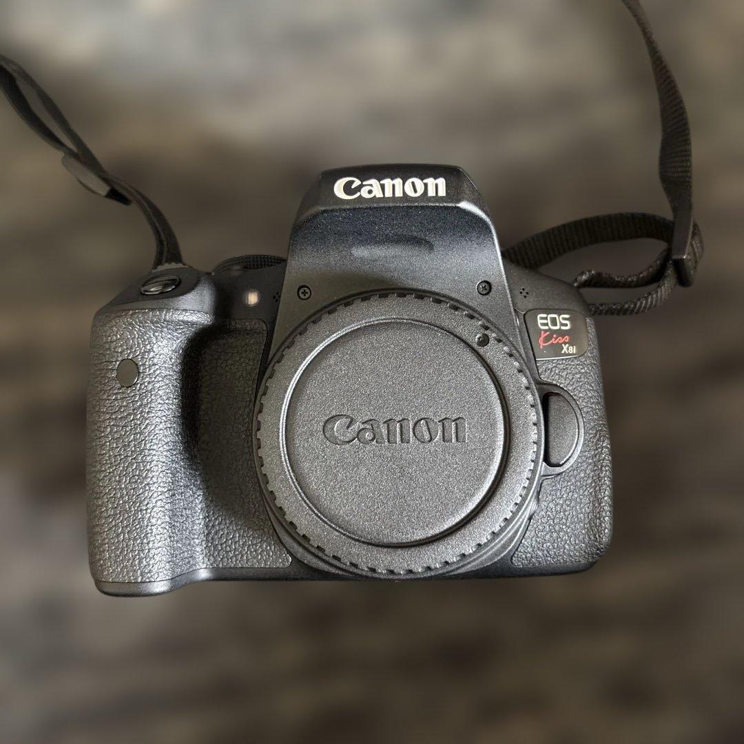 デジタルカメラ EOS Kiss X8i EF-S 18-55 IS STM Kit