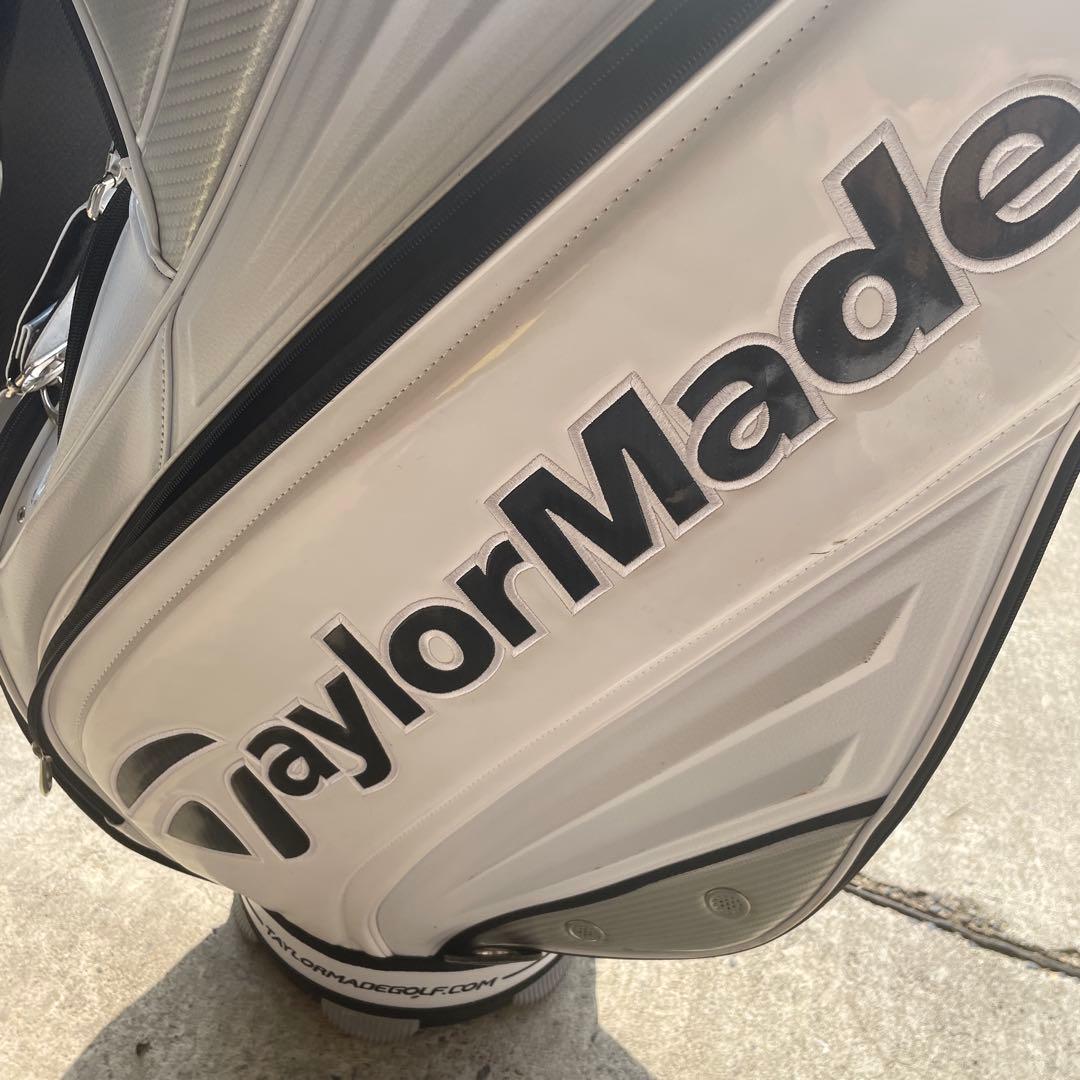 TaylorMadeキャディバッグ