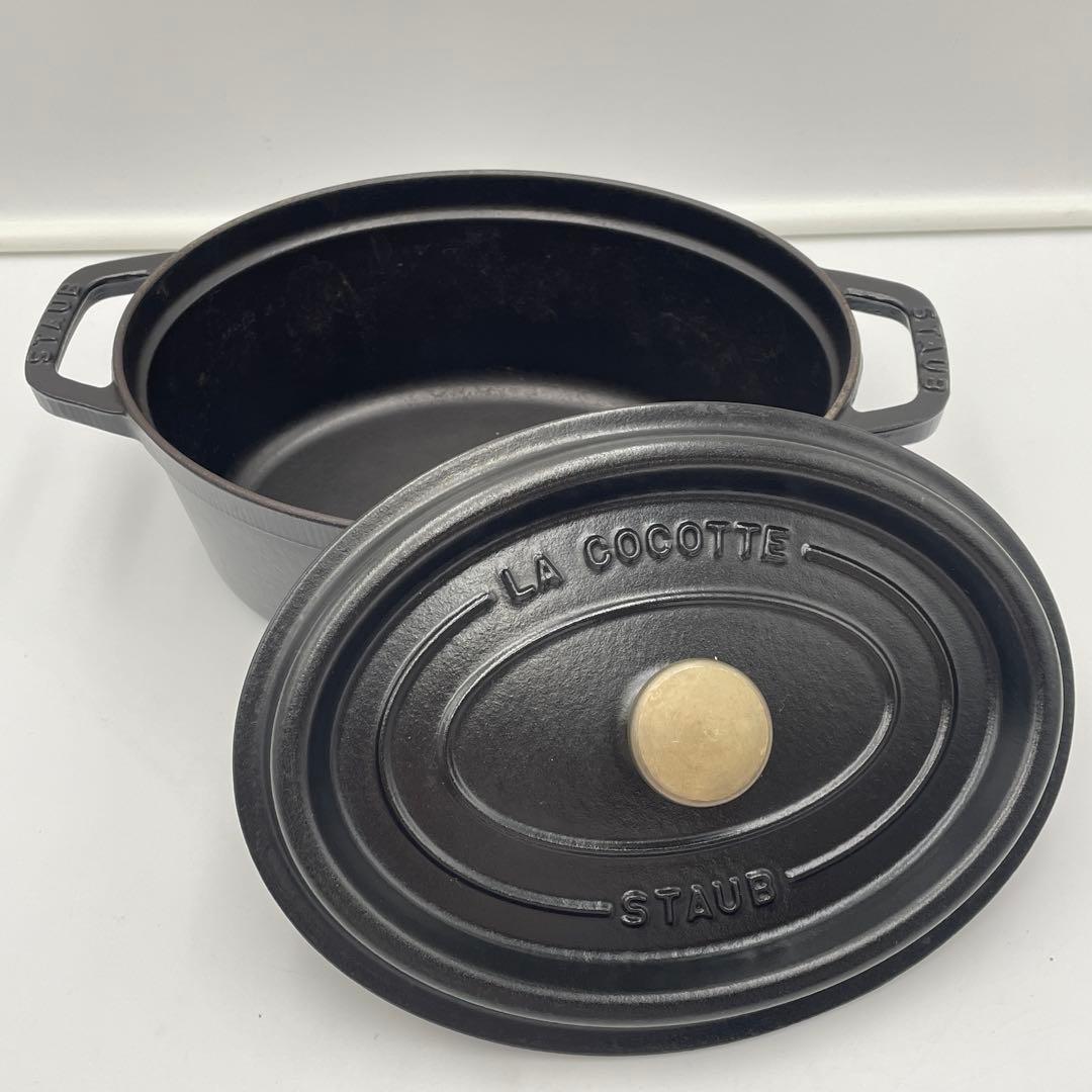 staub ストウブ　ピコ•ココット オーバル　23cm ブラック 両手鍋