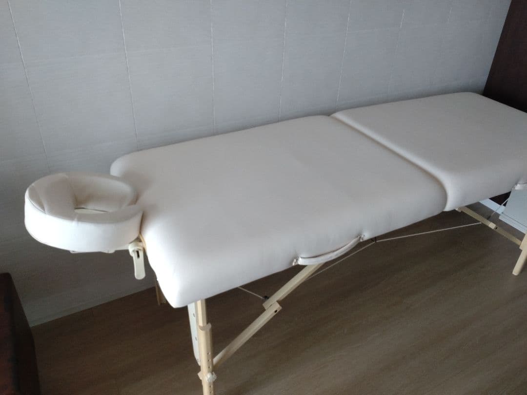 エステベッド　FONTANA リビエラ28 マッサージベッド