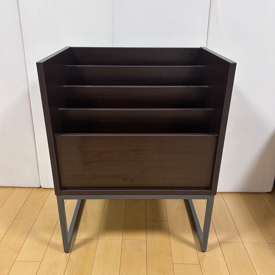 マガジンラック　雑誌ラック　ブックスタンド　ゲームラック　店舗用　オフィス事務所