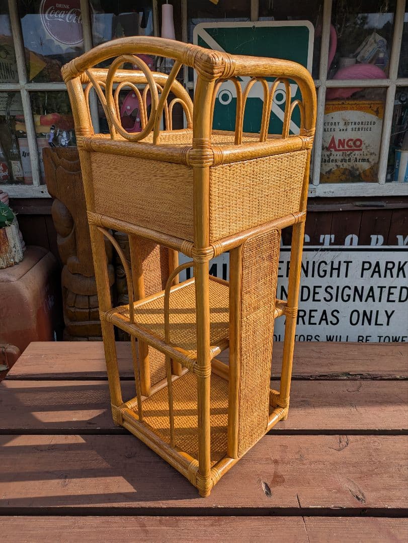 オールドラタンシェルフ 飾り棚 籐 ラタン製 3段シェルフ 引き出し付き　家具