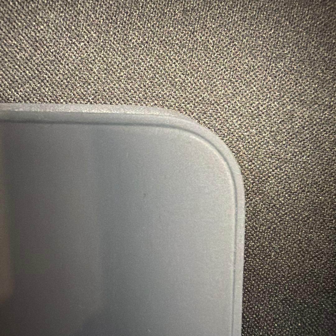 13インチiPad Air（M3）用Smart Folio チャコールグレイ