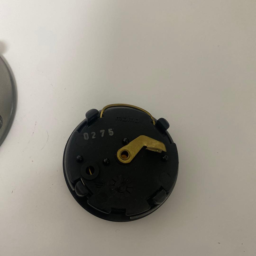 MOMO ステアリングホイール 32cm