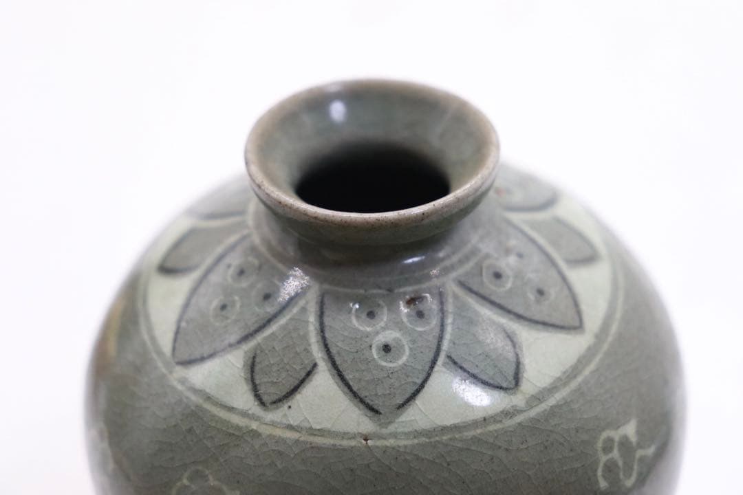 朝鮮青磁　象嵌　鶴紋瓶　李朝　送料込み260104