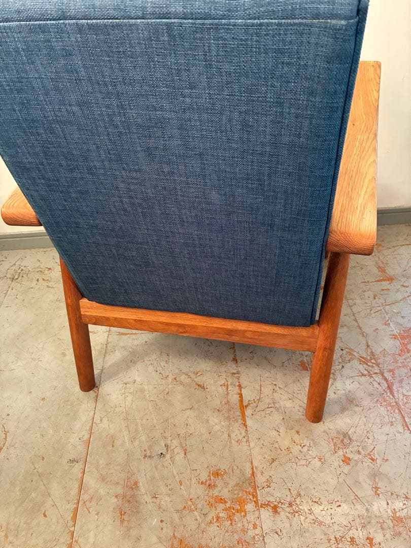 ハンス・J・ウェグナー チェア　GE260 リプロダクト　ネイビー