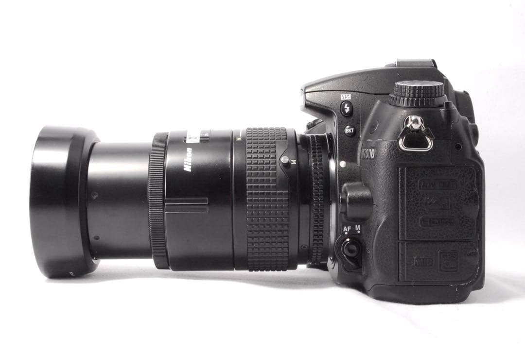 Nikon D7000✨一眼レフカメラ✨高性能ハイアマチュア✨標準＆望遠✨美品