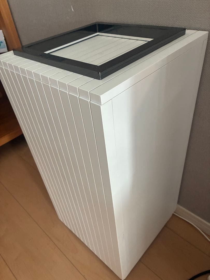 ZitA square ホワイト　白　自動開閉　ゴミ箱