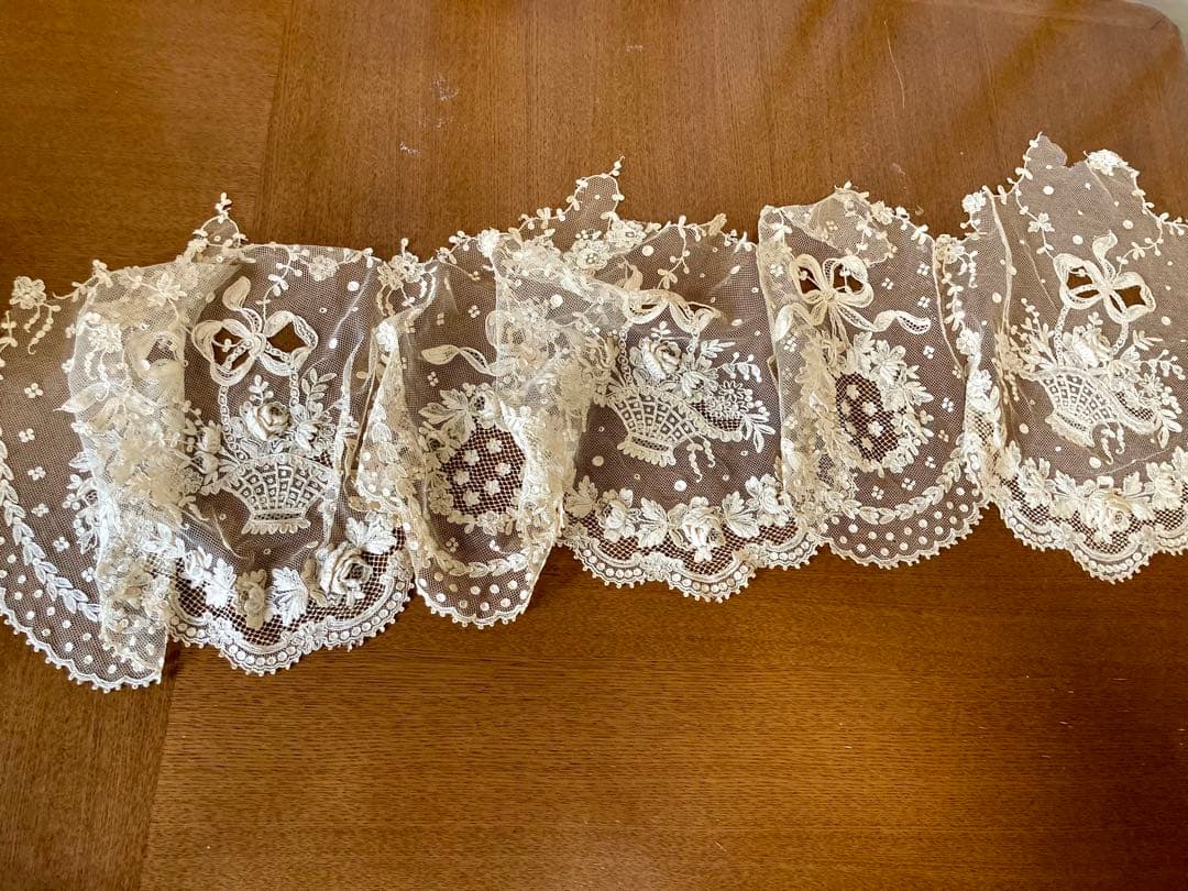 フランス アンティーク薔薇の花かご ウエディング用 チュールレース 立体の花びら