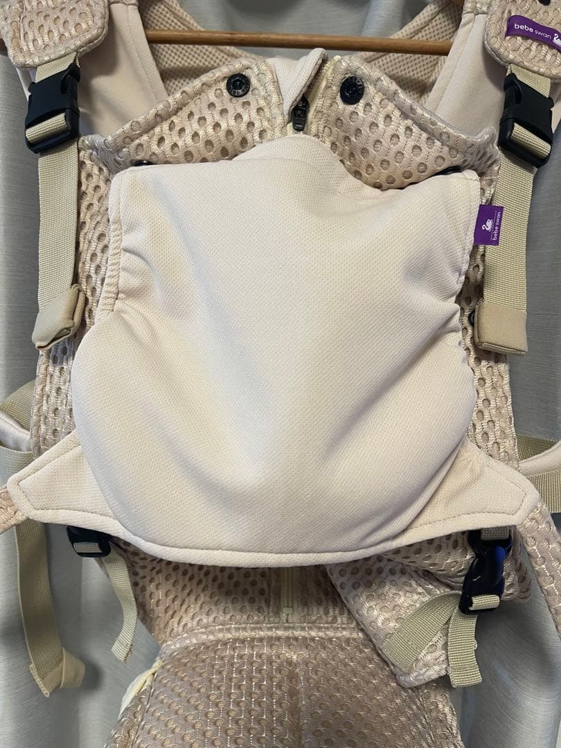 【PACO】べべスワン　抱っこ紐　サンドベージュ