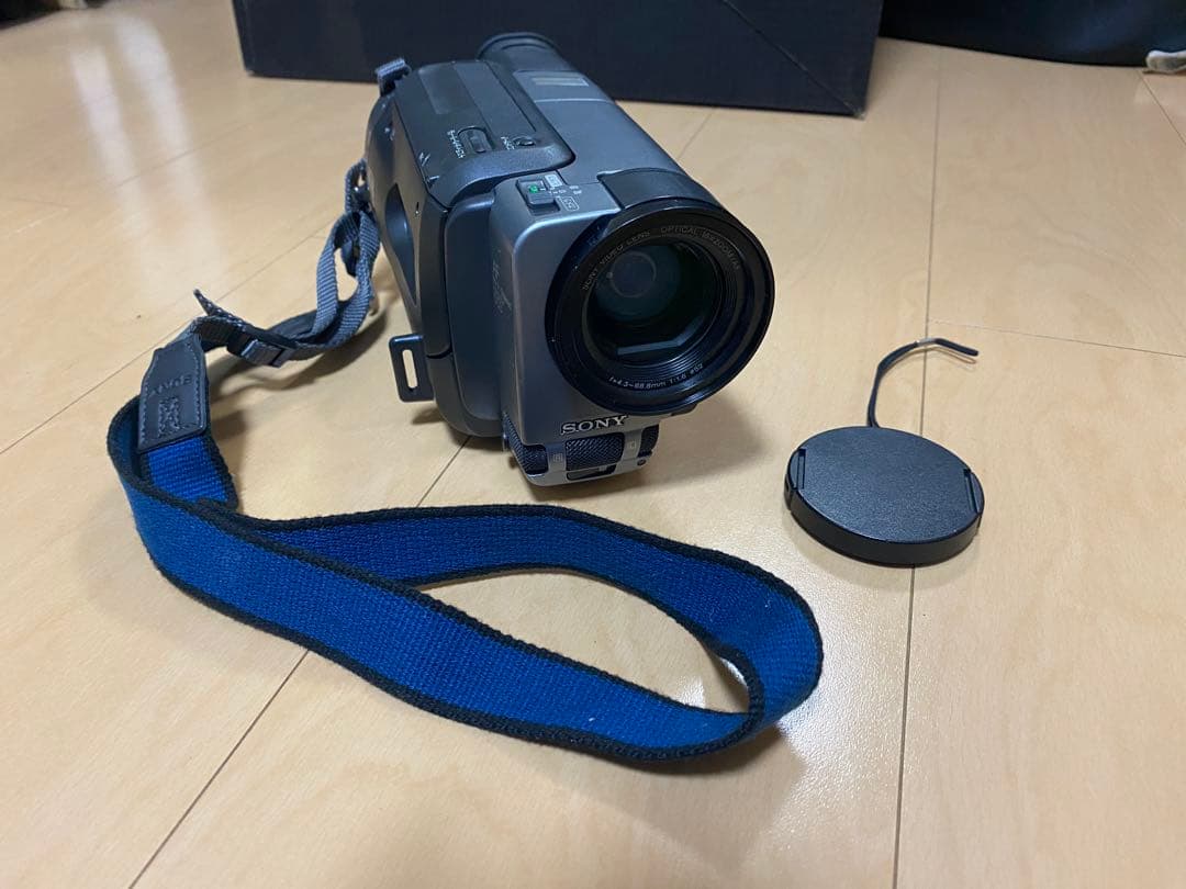 SONY Handycam CCD-TR3000 ビデオカメラ　付属品付き