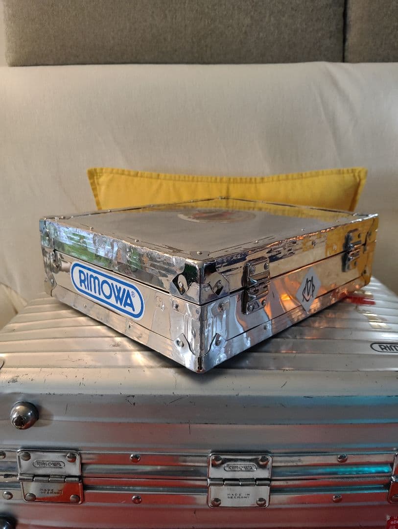 ハンドメイド　アタッシュケース　RIMOWAステッカー付き