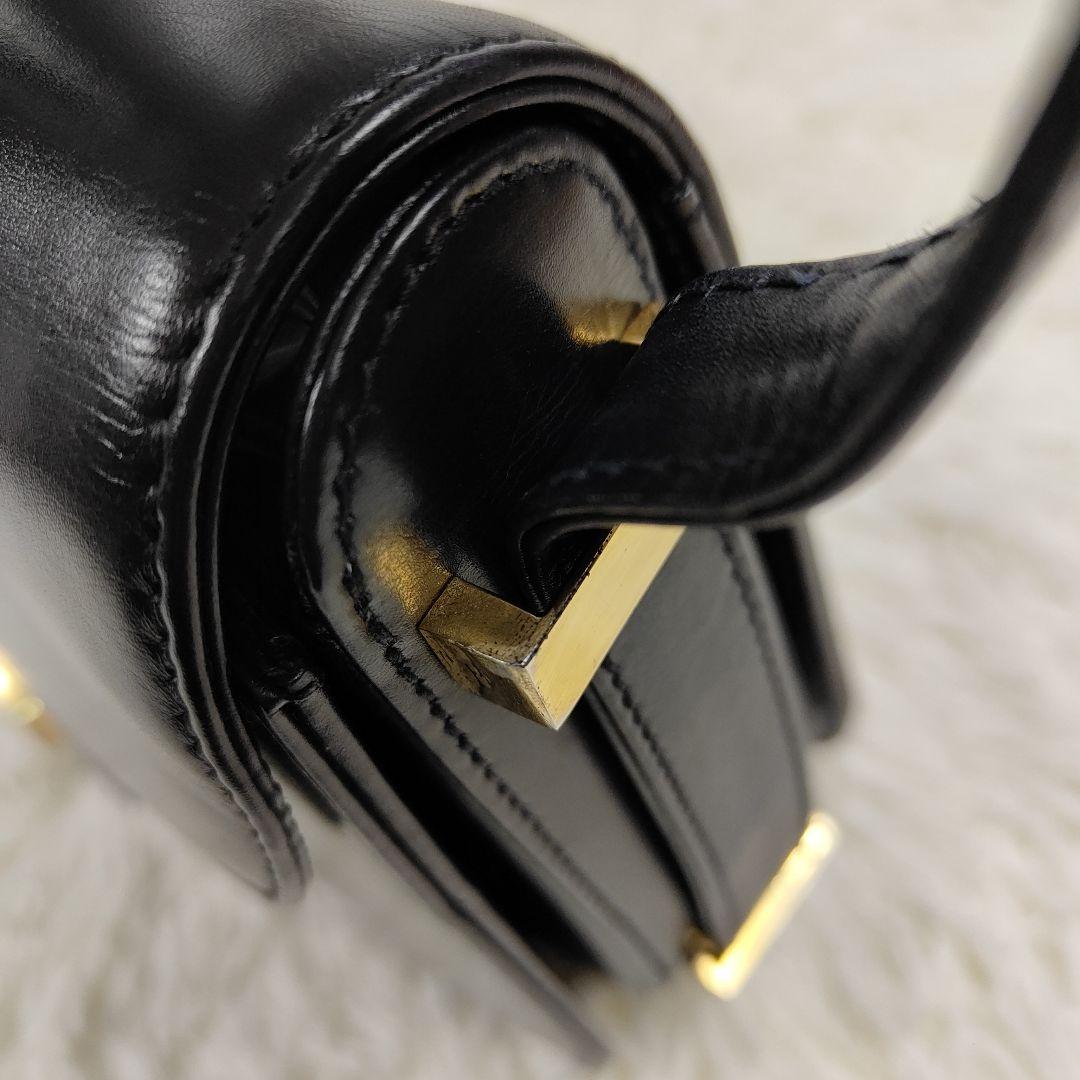 本日限定価格　グッチ　ハンドバッグ　ワンショルダー　肩掛け　ネイビー　GG金具