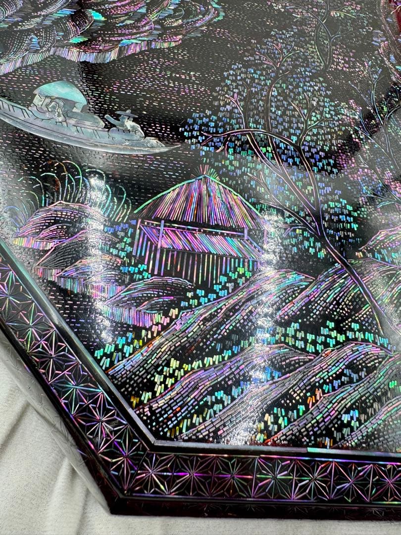 韓国製　八角螺鈿細工　漆器　螺鈿細工　小物入れ