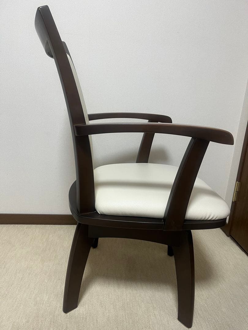 ニトリ　回転式　椅子　デスクチェア　KEYUCA ビーカンパニー　アクタス　在宅