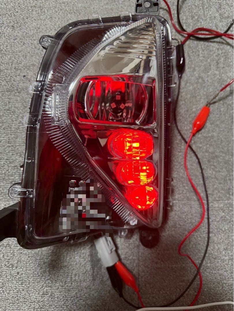 【即納】50プリウス　3連RGB バルブ交換式　H8H11H16バルブ対応