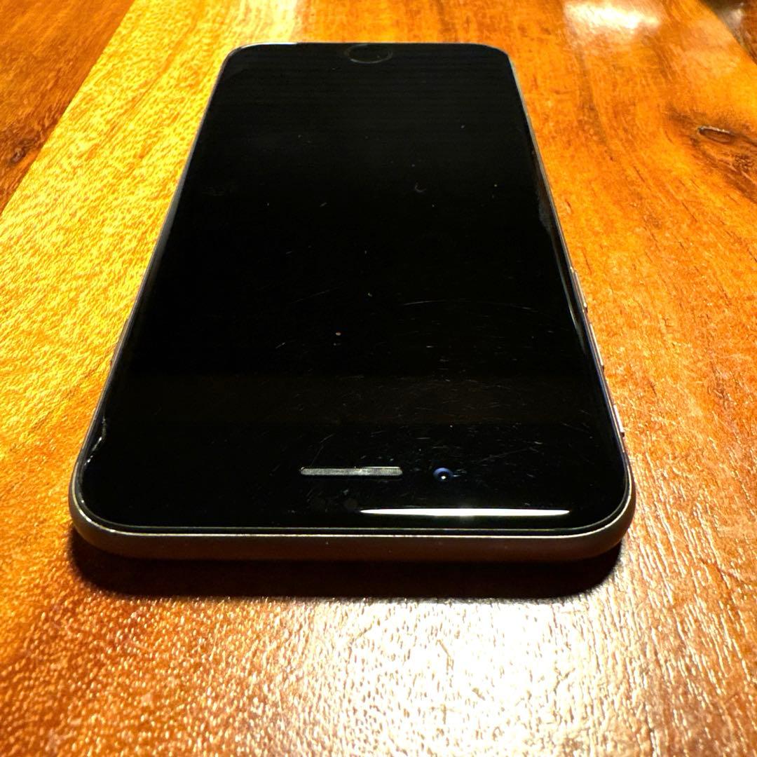 【中古】iPhone8 64G