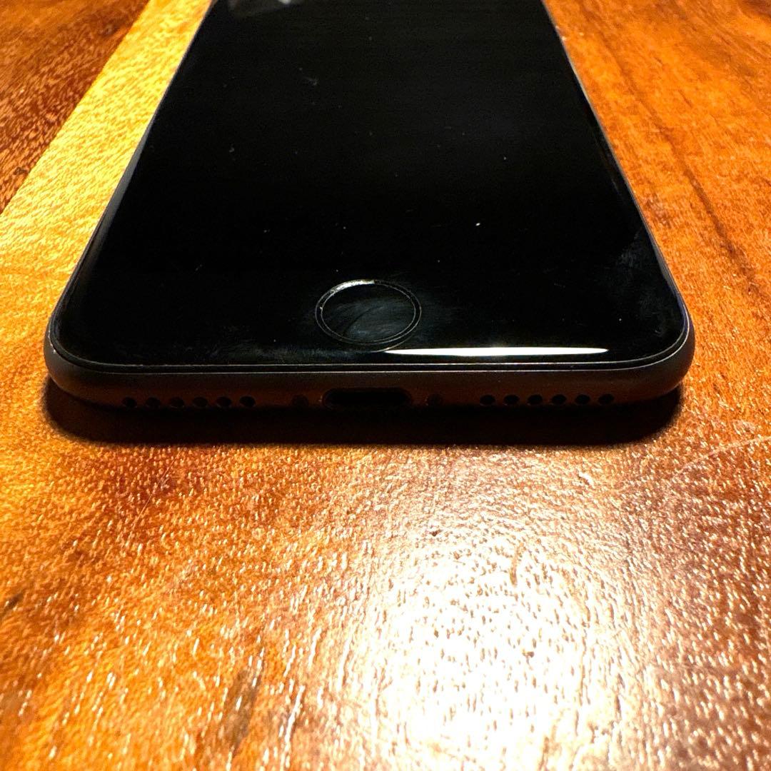 【中古】iPhone8 64G