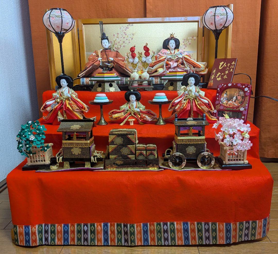 ひな祭り 雛人形　三段飾り　オルゴール付　秀華作　1/2（2/2の購入も必要）