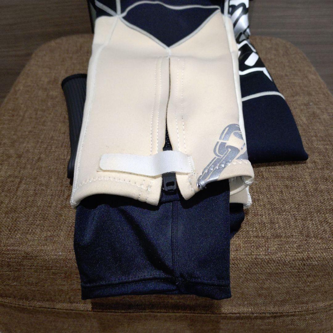 QUAKYSENSE　ウェットスーツXLサイズ