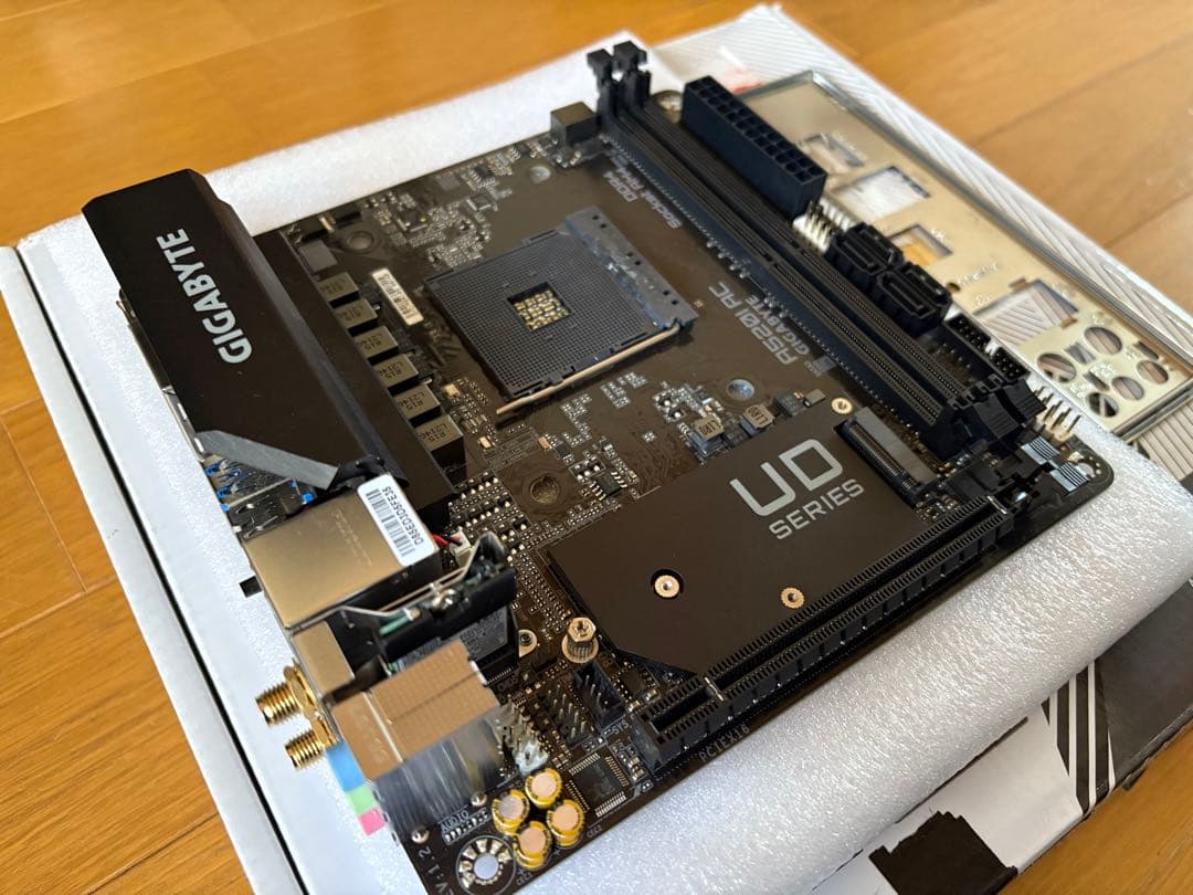 GIGABYTE A520I itxマザーボード