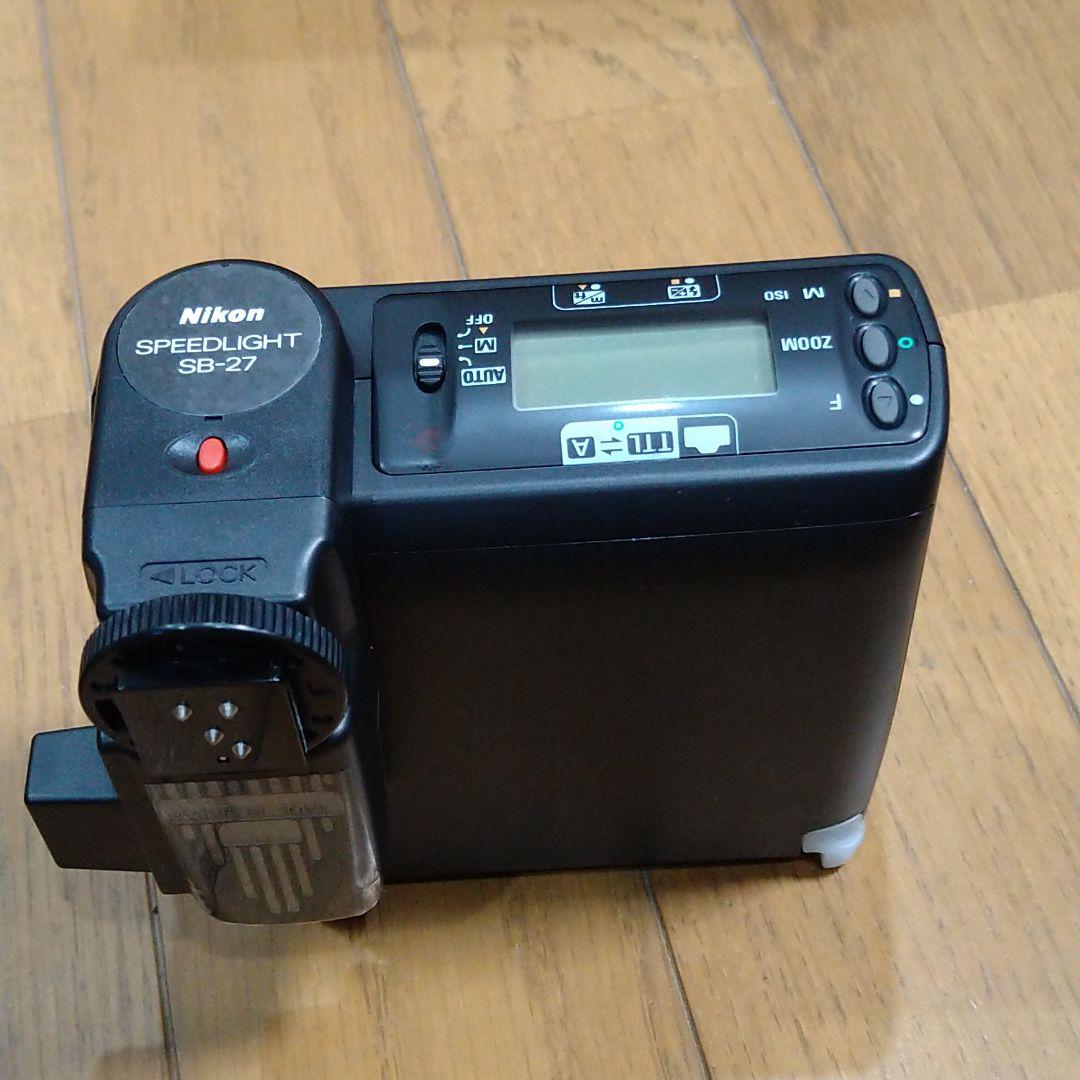 ニコンF-601+ニコンレンズ28-85+75-300＋スピードライト