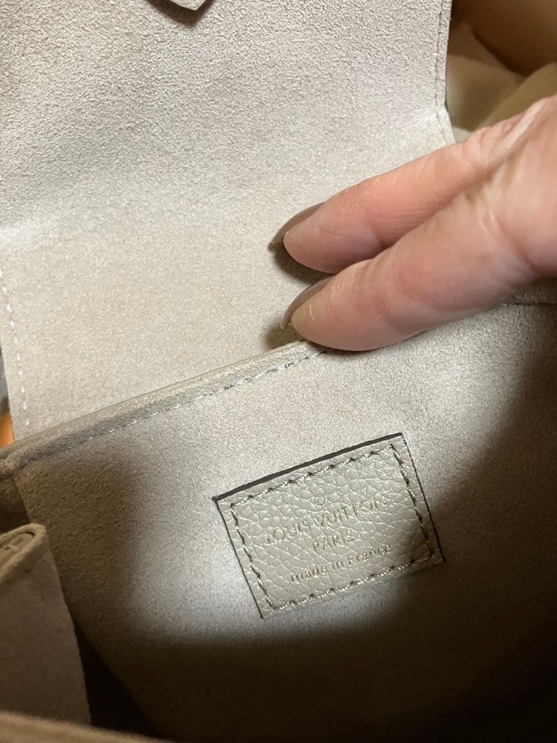 ぽよぽん様 ヴィトンバッグパック美品 正規品グレーショルダー