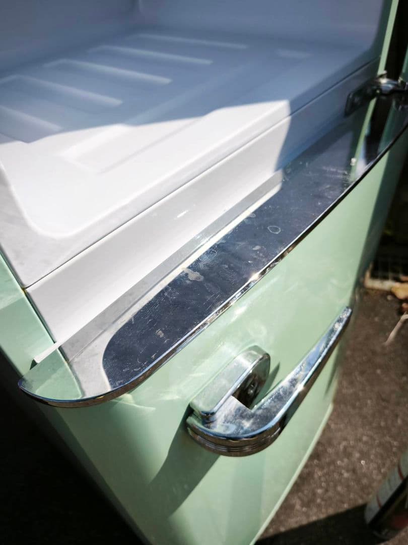 関東限 条件で無料配 22年 レトロ冷蔵庫 レトロ風冷蔵庫 レトロデザイン冷蔵庫