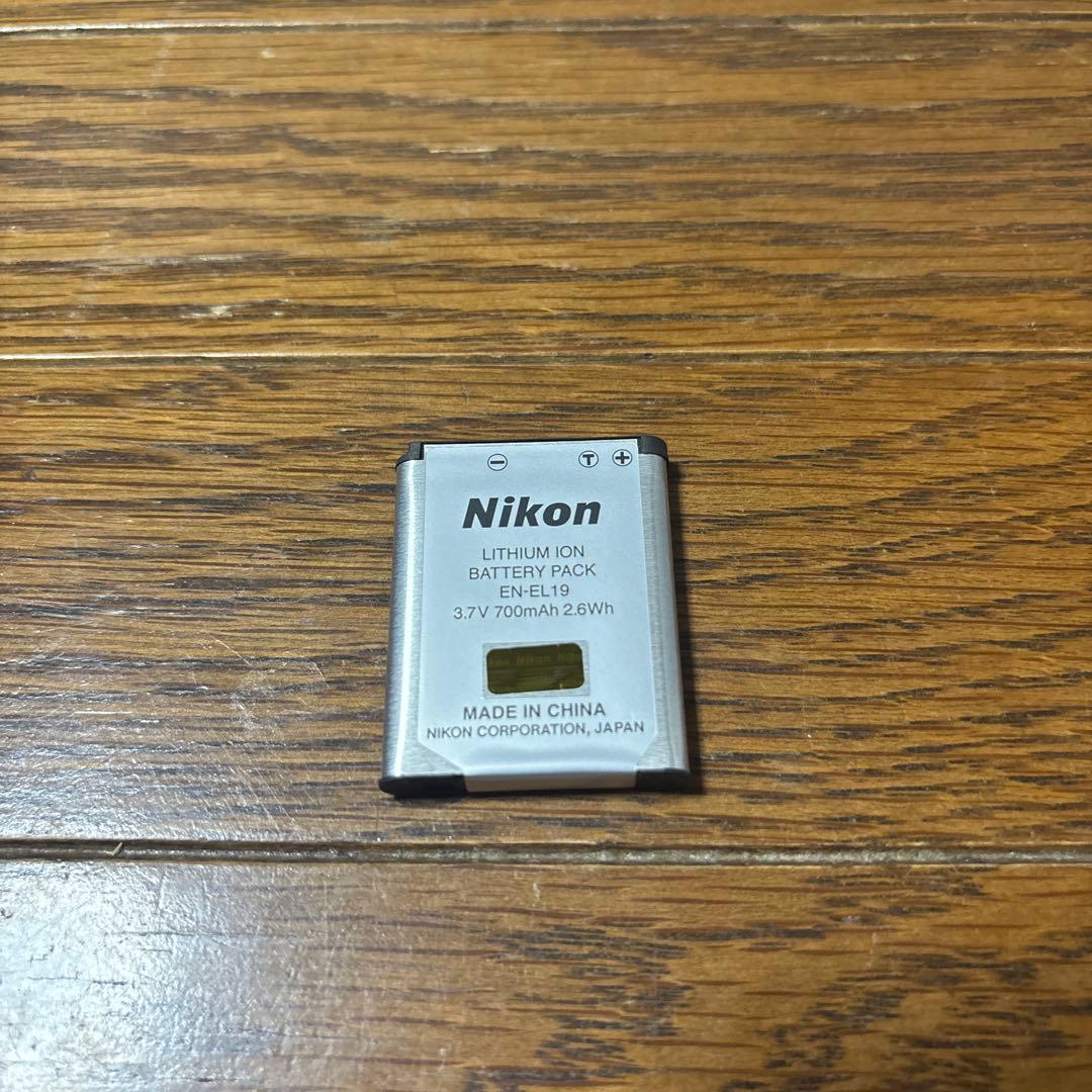 Nikon ニコン　COOLPIX S6600 ピンク　デジカメ