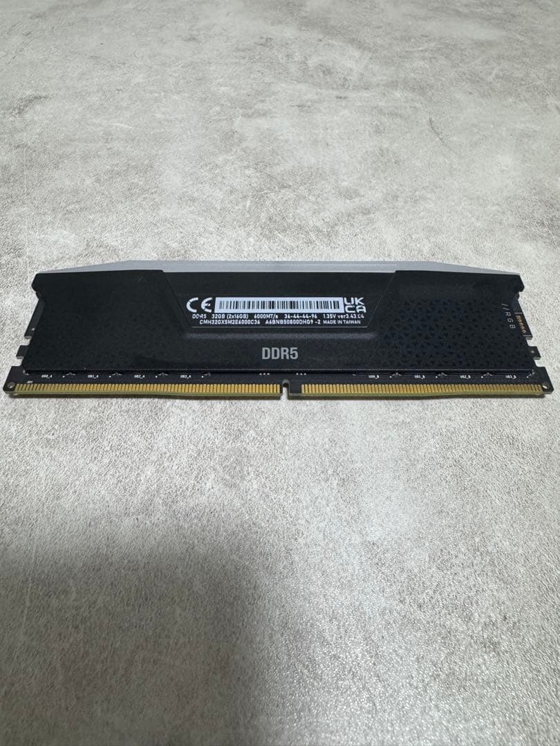 CORSAIR DDR5-6000MHz 16GB メモリ